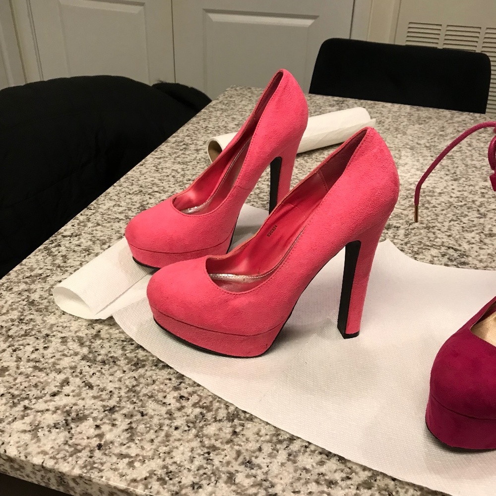 Womens pink suede shoes
